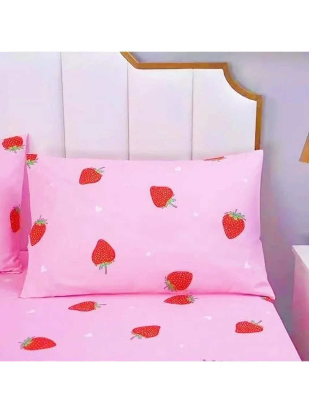 Queen Strawberry Print Bedding Set - 4 Pieces, Kawaii Flat & Fitted Sheets